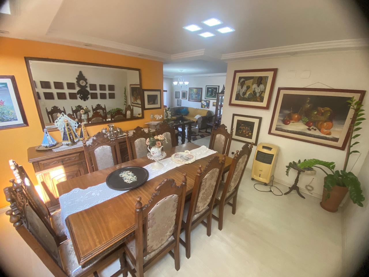 foto do anúncio Sobrado em condomínio, próximo ao Aeroporto e HU